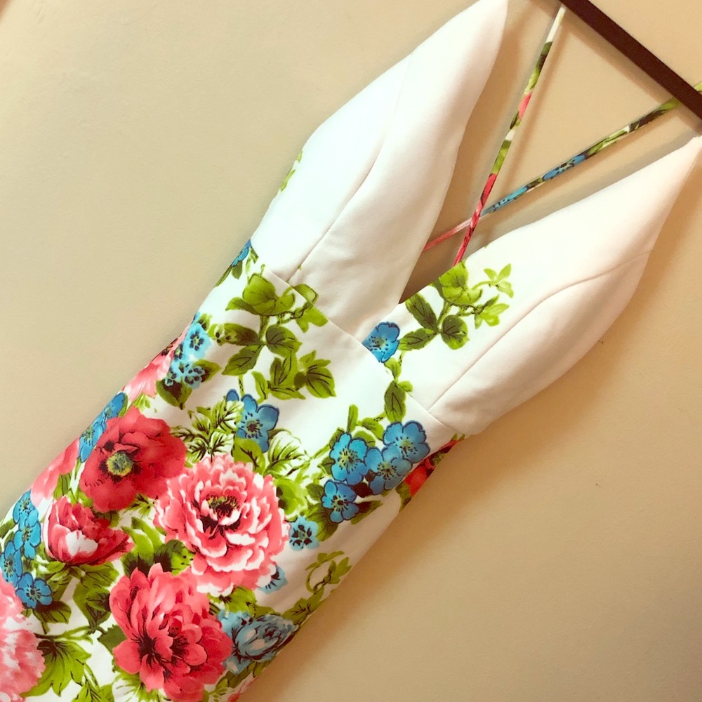 White Floral Bodycon Dress
